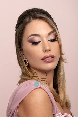 Corso completo Make Up Artist ABIPRO Beauty Academy a Cesa ((Caserta, napoli)) con kit multibrand incluso